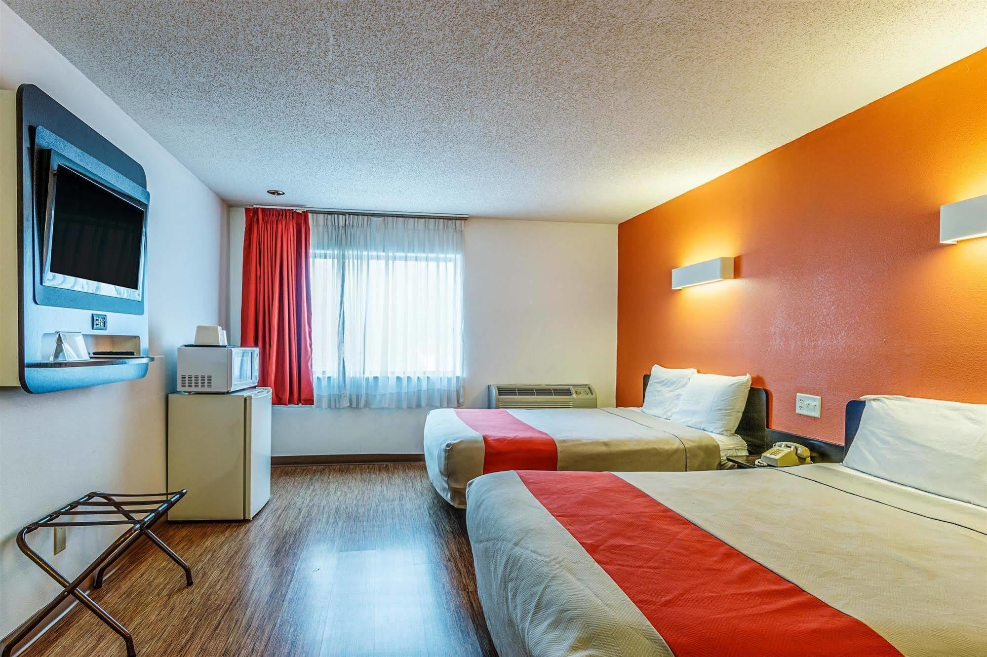 Motel 6-Wisconsin Rapids, Wi Eksteriør billede